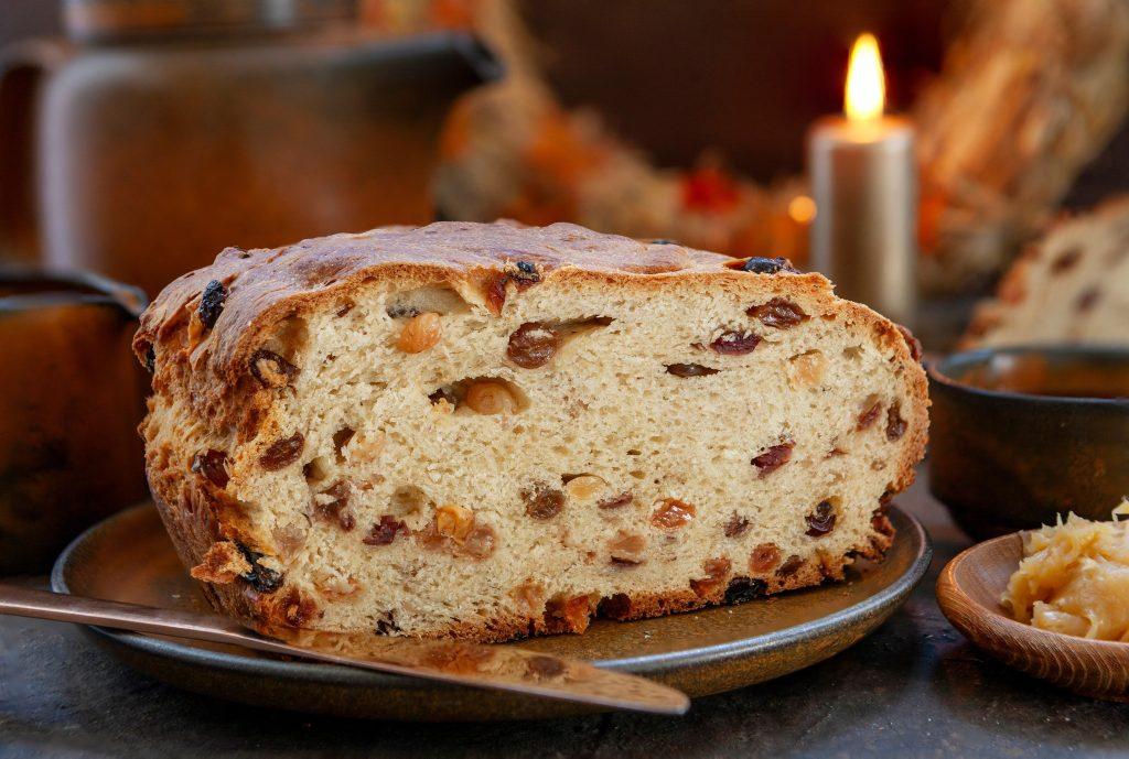 Barmbrack – prăjitura tradițională irlandeză de Halloween